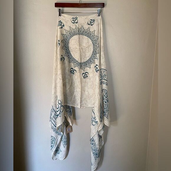 Prayer Shawl NWT wrap, scarf 100% rayon 0S - Picture 1 of 4
